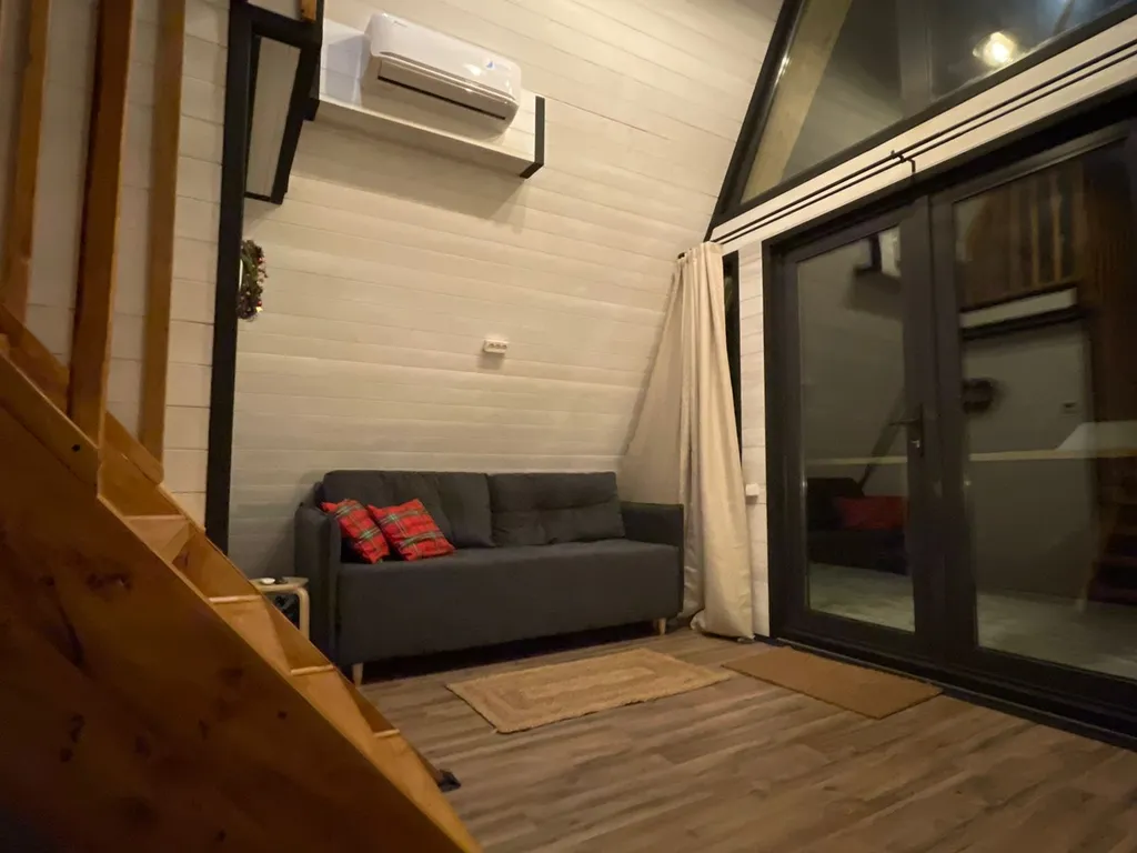 Дом 50m2 — чан, терраса с мебелью, смарт-ТВ