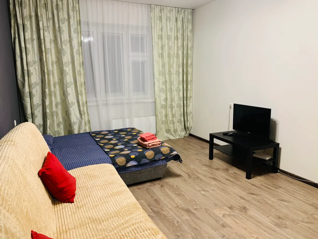 1 комнатная квартира в Студгородке, центр