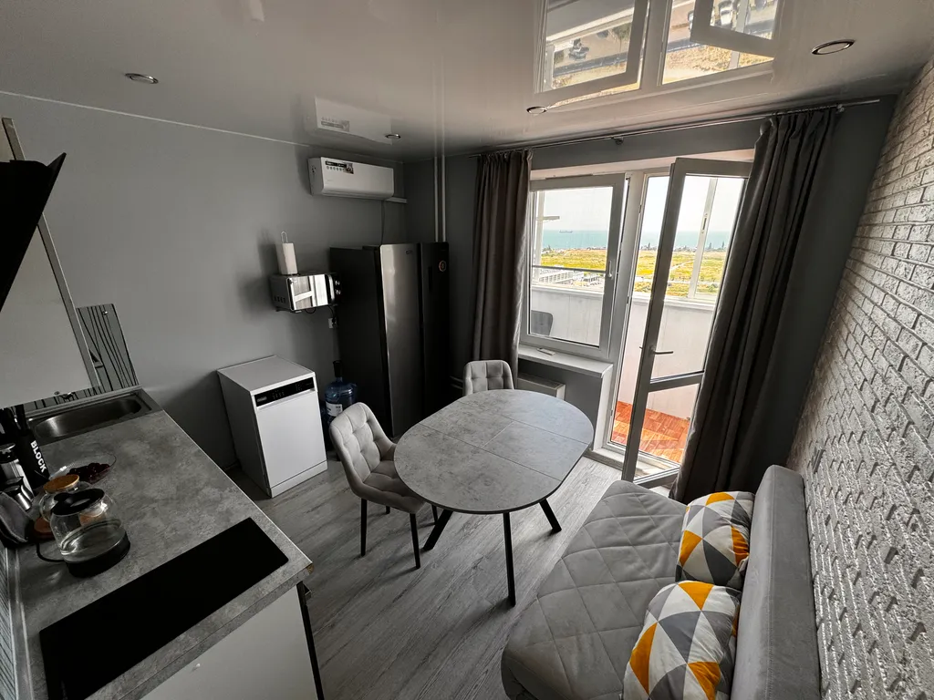 Квартира возле пляжа с видом на море