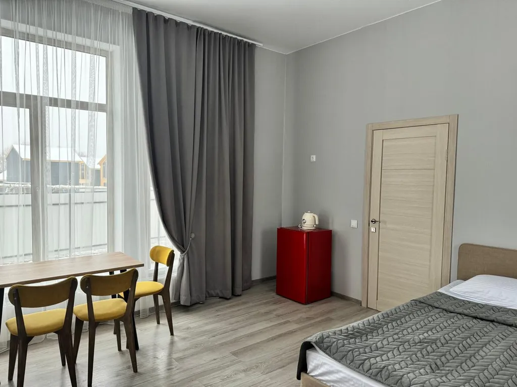 Комната с видом на горы