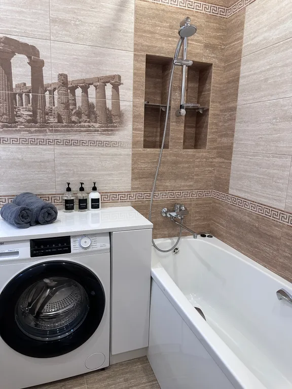 Уютная двухкомнатная квартира рядом с ТЦ Планета и Аквапарком