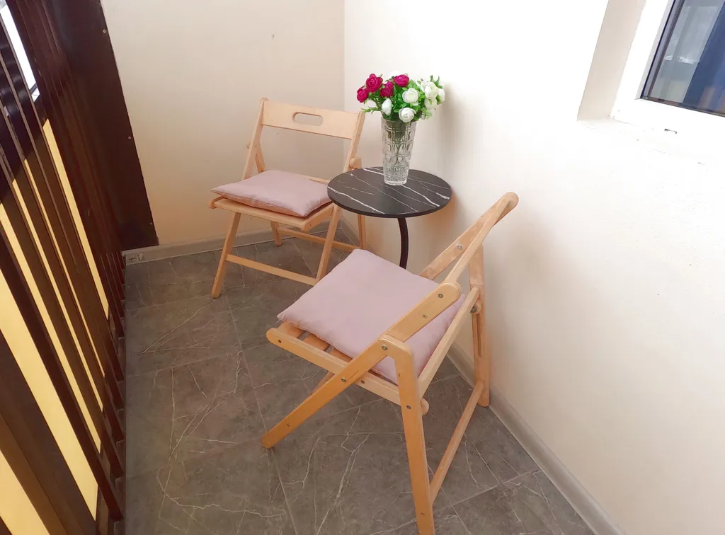 Уютная студия в новом доме с видовым балконом