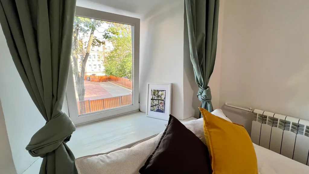 Уютная и светлая комната у Московского Кремля