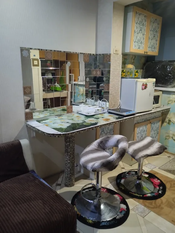 Студия с панорамой реки Волга