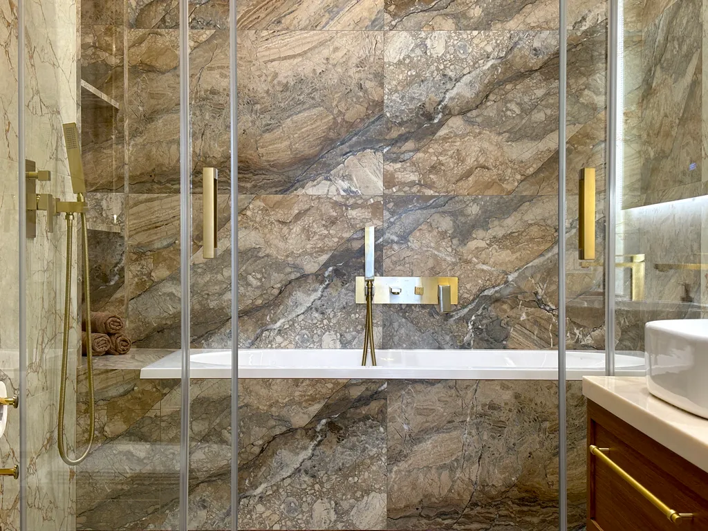 Шале Tech с подогреваемым бассейном и 4 спальнями