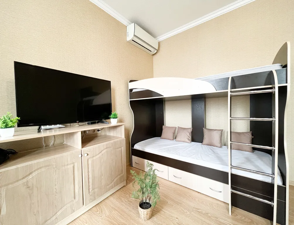 Огромная квартира в элитном доме самый центр города