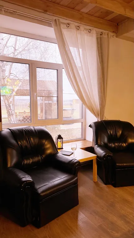 Дом 2 этажа на 10 гостей с сибирским чаном и баней