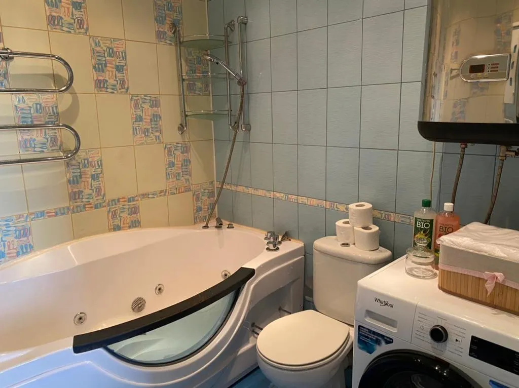 Квартира Двухкомнатная квартира рядом с ЖД Вокзалом — Красноярск