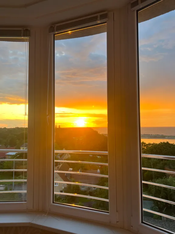 Квартира с видом на море и закат у пляжа