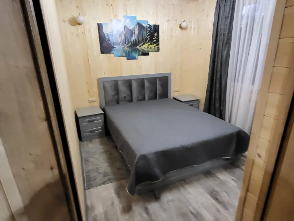 Коттедж с видом на горы (3 спальни)