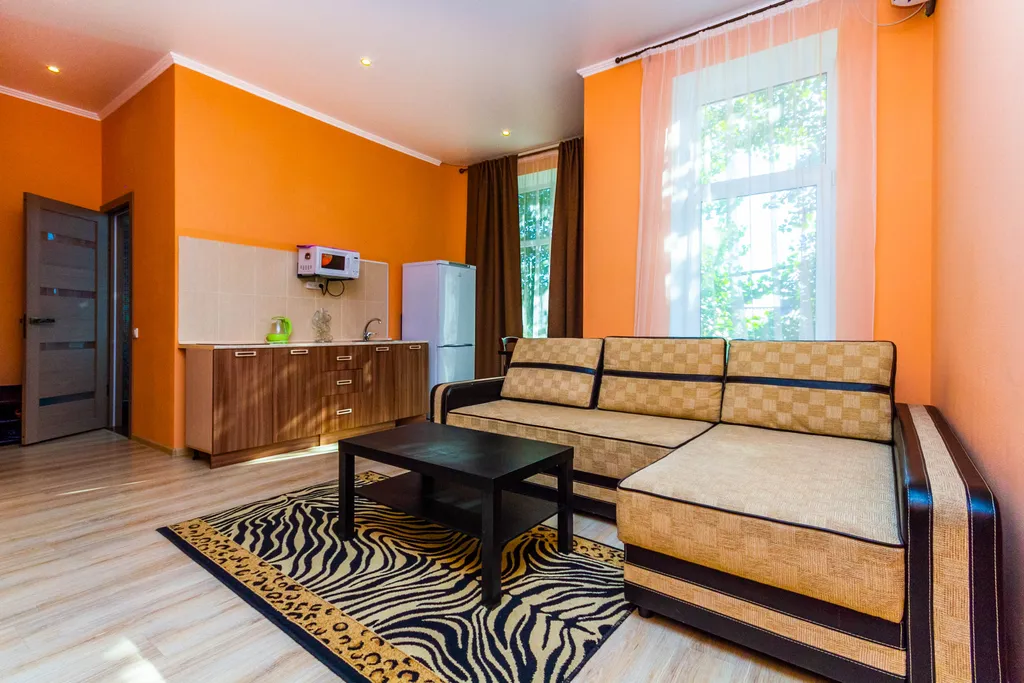 Театральный