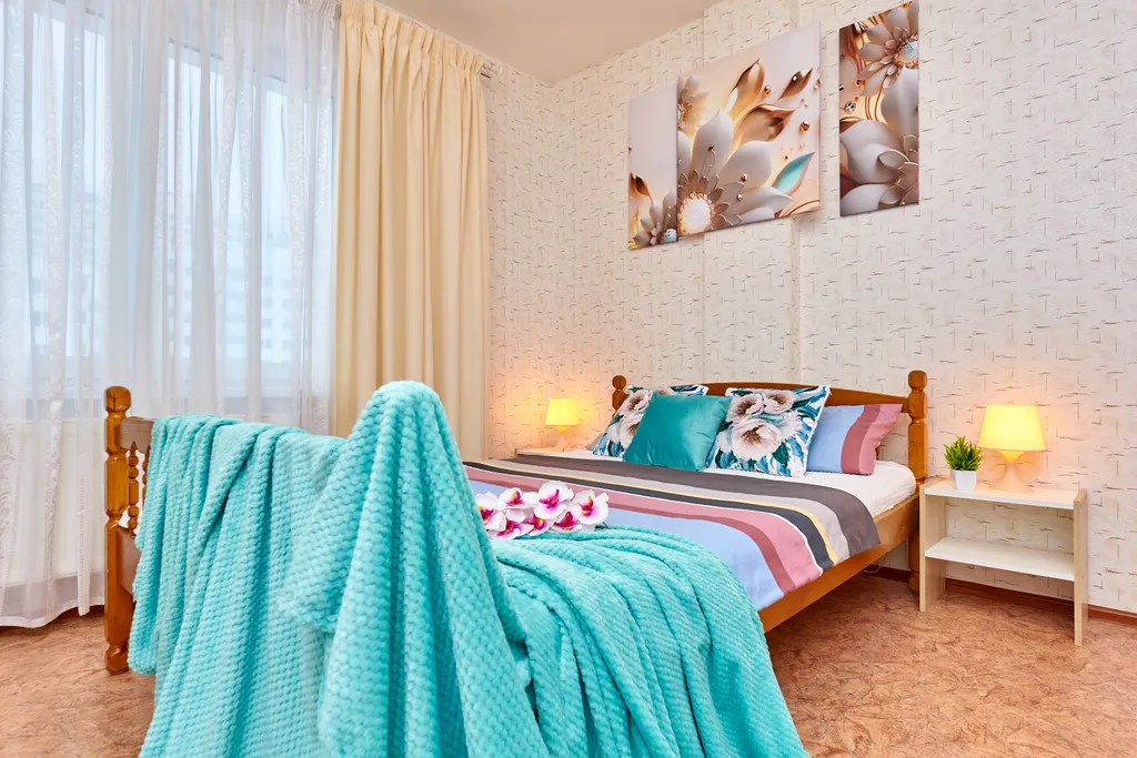 Уютная двухкомнатная квартира с отдельной кухней на 7 человек