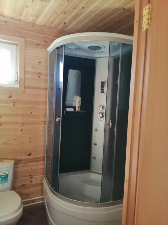 Отдельный уютный дом без хозяев в тихом зелёном местечке