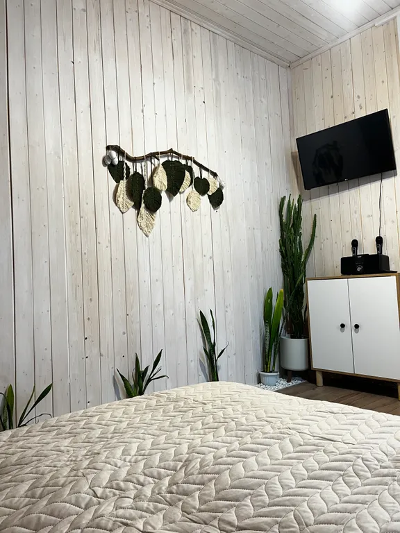 З-комнатный дом У Озера в лесу