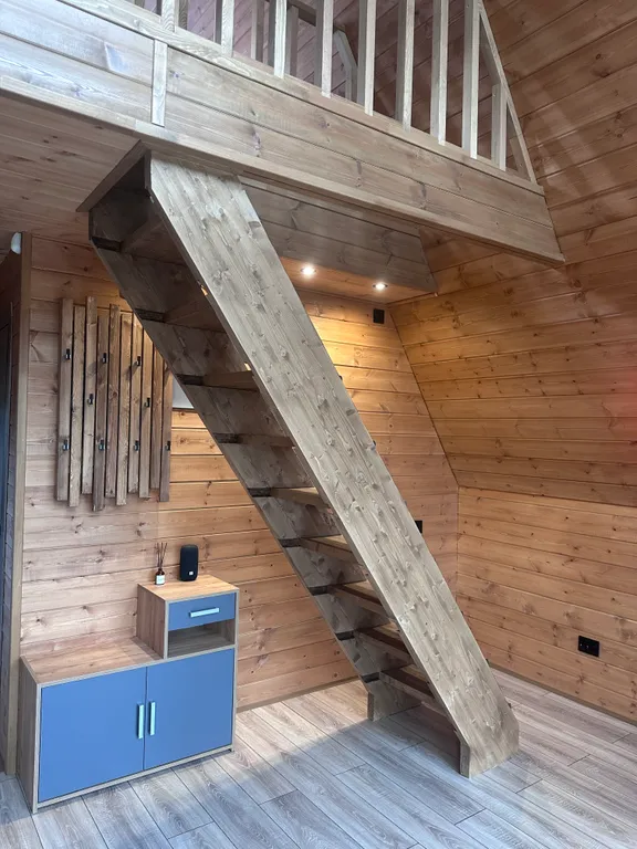 Уютный дом Афрейм с террасой и купелью