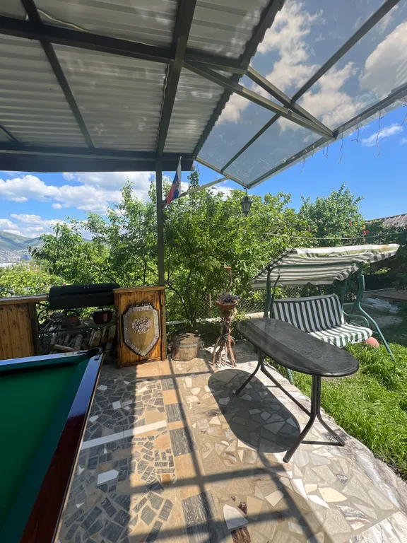 Коттедж Студия в отдельном доме, с мангальной зоной, бильярдом — Новороссийск