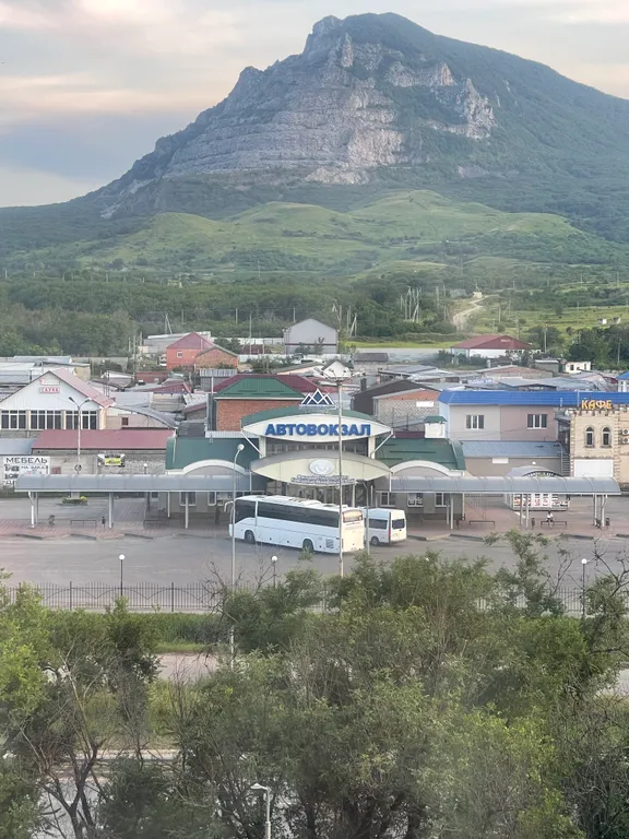 Уютная квартира в новостройке, с красивым видом на гору