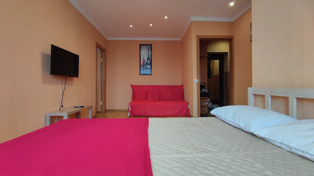 Две очень светлые комнаты КвартАпарт у Кремля