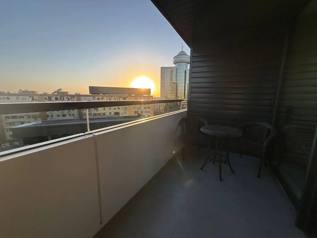 Deluxe studio NRG U-Tower