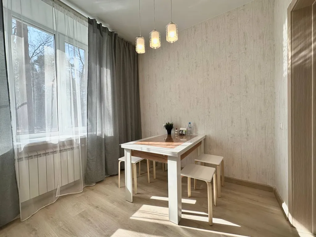 Светлая квартира с кофемашиной и кондиционером у НГУ в АКадемгородке