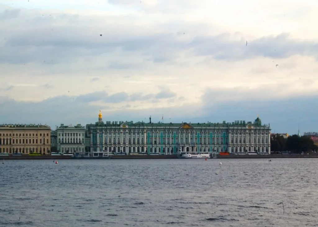 Квартира Квартира Мансарда с террасой в центре Санкт-Петербурга — Санкт-Петербург