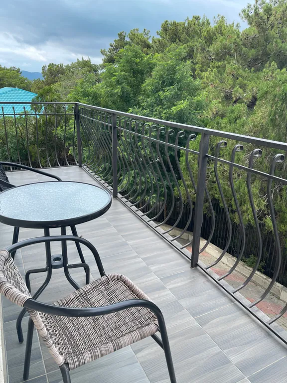 Квартира Апартаменты с видом на сосновую рощу и балконом 2 этаж — Геленджик