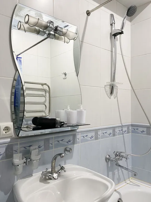 Квартира Квартира Счастье жить в центре Севастополя в яркой квартире с видом на Артбухту — Севастополь