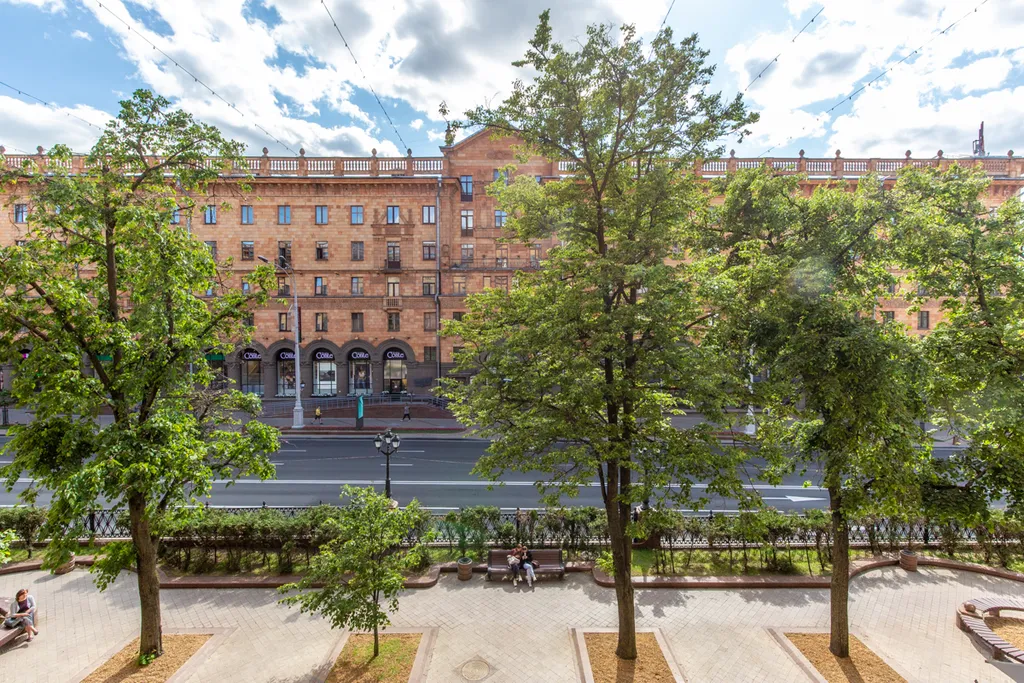 Трехкомнатные апартаменты Ladgorna возле ГУМа