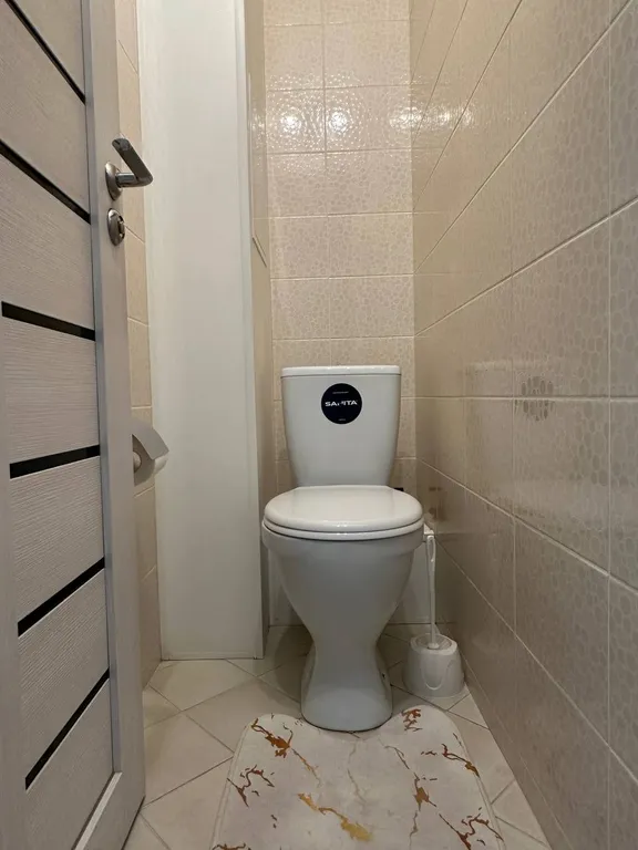 Просторная трехкомнатная квартира в тихом районе города