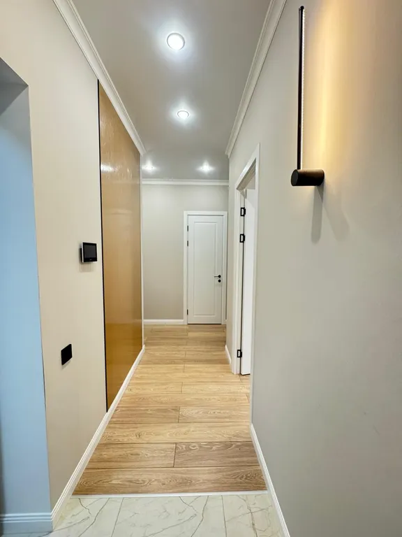 Полноценная двухкомнатная квартира вблизи Хан шатыра