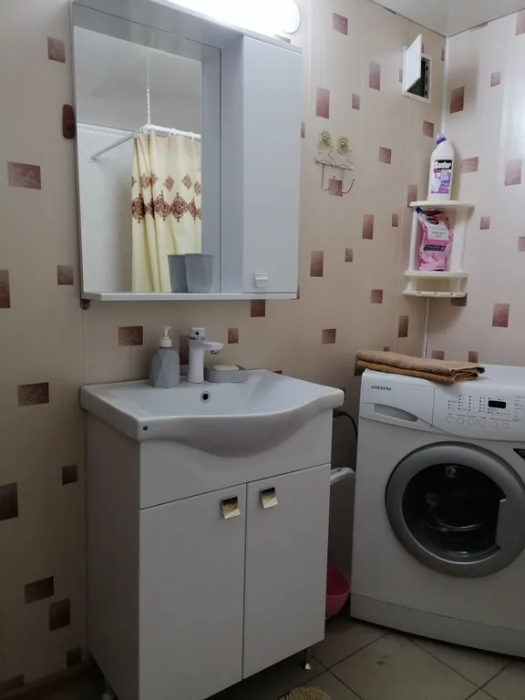 Частный дом с уютным двориком недалеко от центра