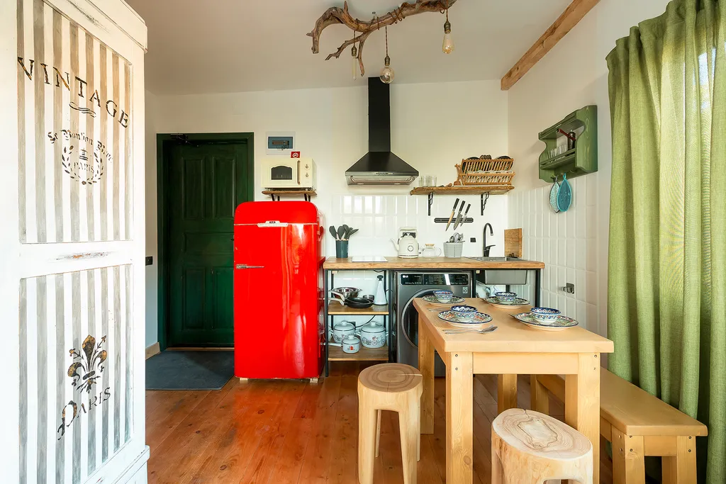 Панорамные апартаменты с террасой и видом на море