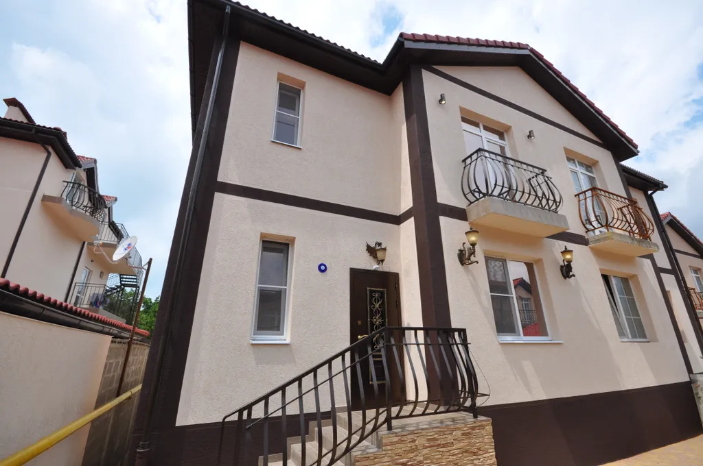 Коттедж делюкс — аренда посуточно в Кабардинка