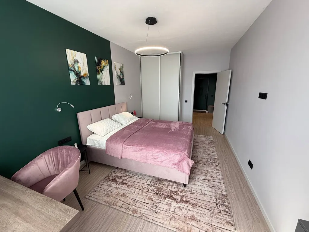 Квартира Изумрудная квартира — Екатеринбург