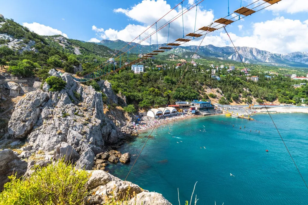 Апартамент в Симеизе с видом на море и большой собственной террасой.