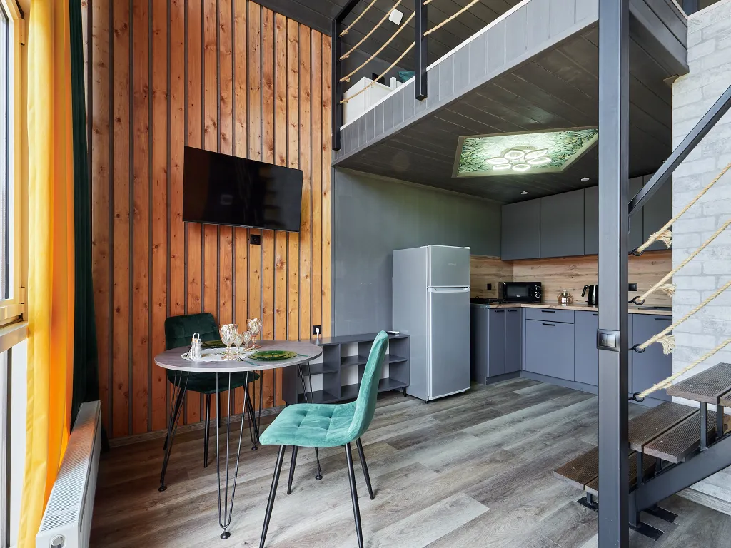 Шале с бассейном