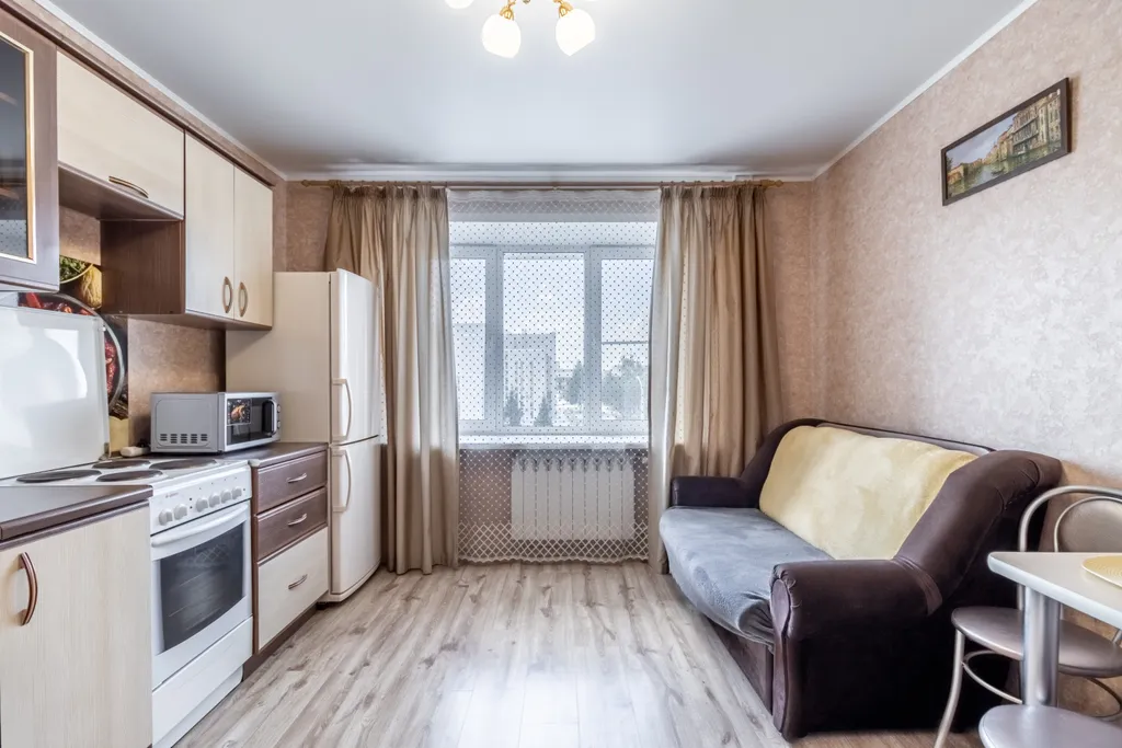 Светлая и просторная квартира в центре с видом на набережную