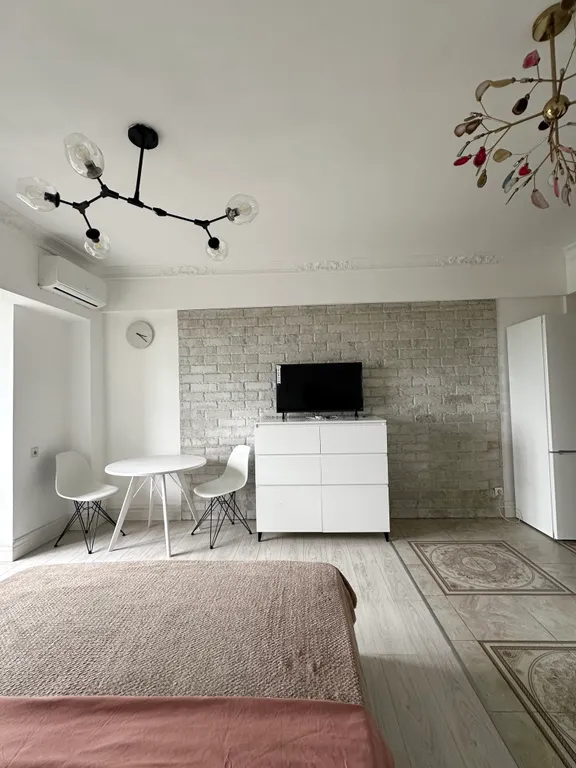 Квартира Апартаменты возле аэропорта — Алматы