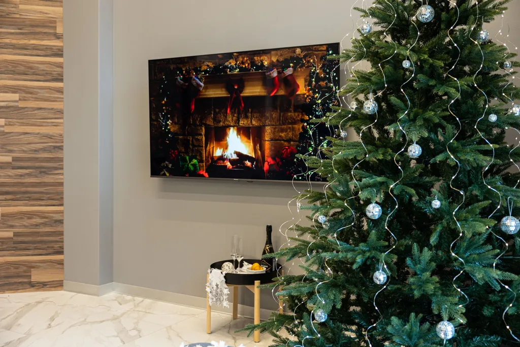 Квартира с 3 спальнями, камином с живым огнём и видом на горы