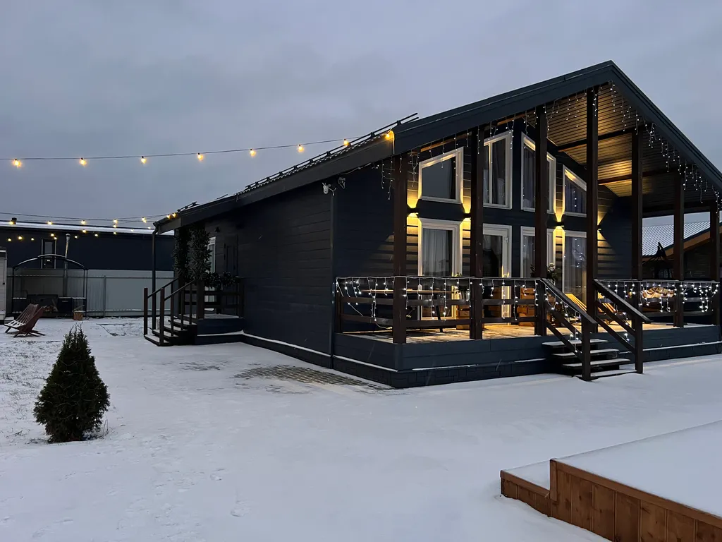 Коттедж Просторный загородный дом с мансардой, баней и горячим чаном — Воскресенское