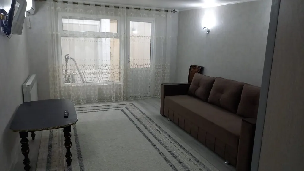 Уютное помещение, расположено рядом с городской набережной