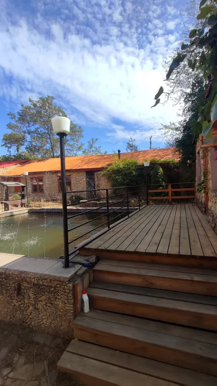 Уютный домик с баней на территории Тихого пруда