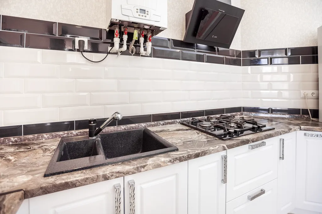 Квартира Квартира в ЖК Изумрудный город на берегу моря с бассейном — Геленджик