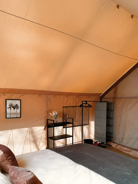 Шатер Комфорт с видом на Куршский залив