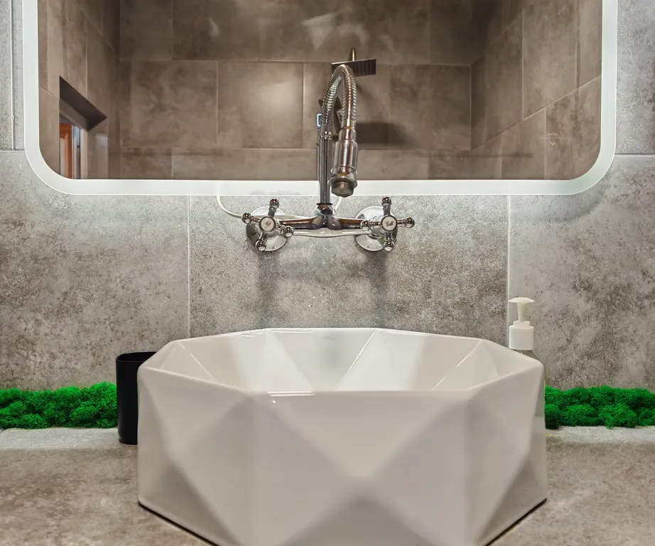 Дом с баней и бассейном