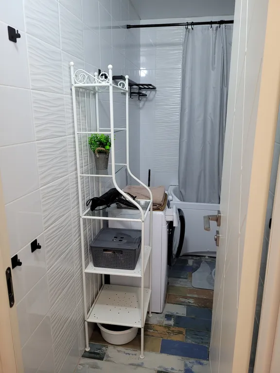 Современная студия у моря с видом на бассейн и горы