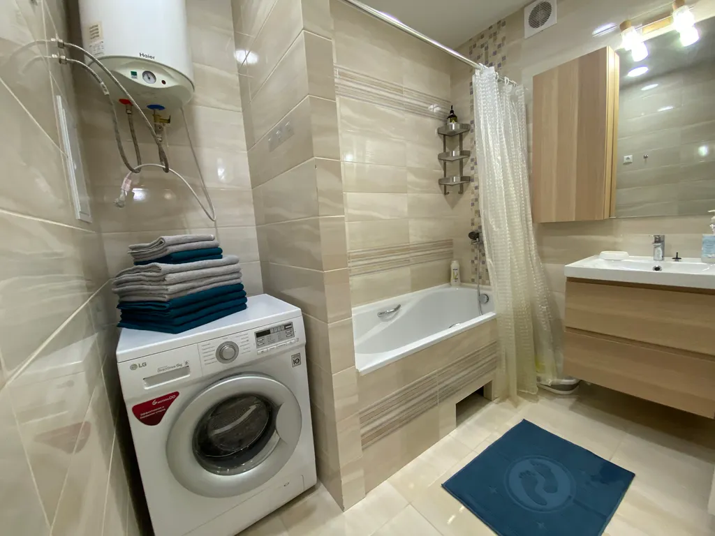 Прекрасная светлая квартира в тихом центре