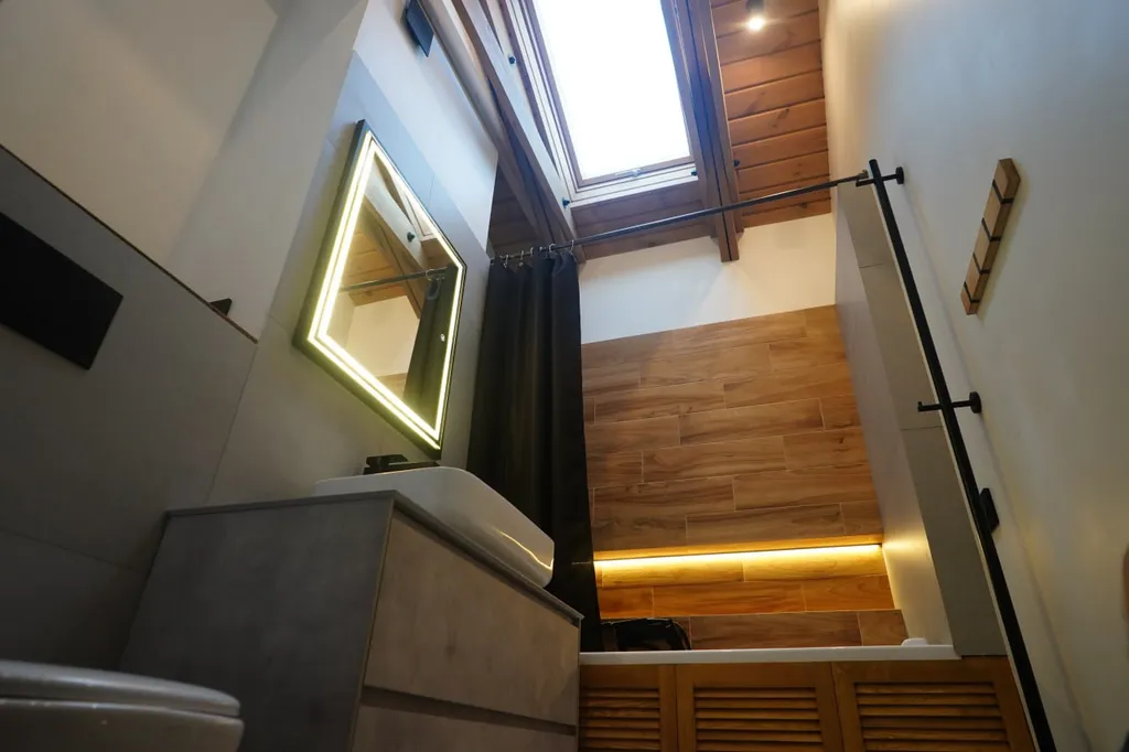 Современное шале с видом на горы