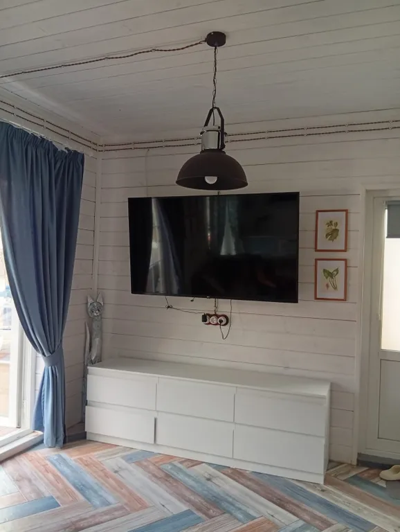 Уютный домик с видом на озеро