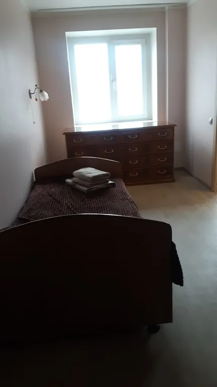 Просторная двухкомнатная квартира в ретро-стиле в центре города